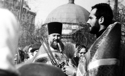 30 лет назад было совершено освящение Владимирского собора