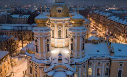 5 января Нижний храм закрыт на уборку