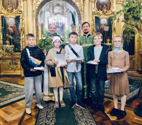 Поздравляем ребят с окончанием учебного года!